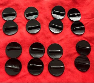 8 Abalorios negros