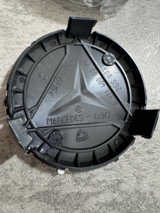 Tapa Bujes 75mm Mercedes Benz (4 unidades)
