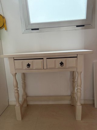 Escritorio blanco / hueso con silla gris