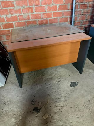 Escritorio de madera