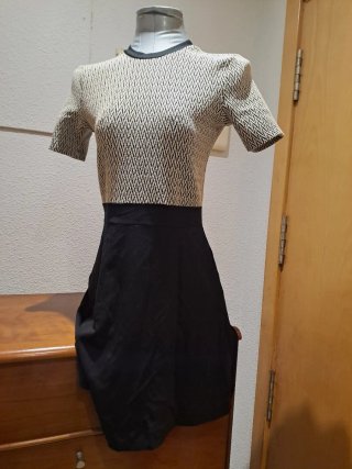 Vestido Stradivarius Talla M