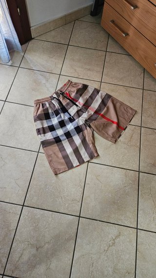 Costume da bagno a scacchi marrone