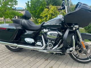 Harley-Davidson Road Glide Negra