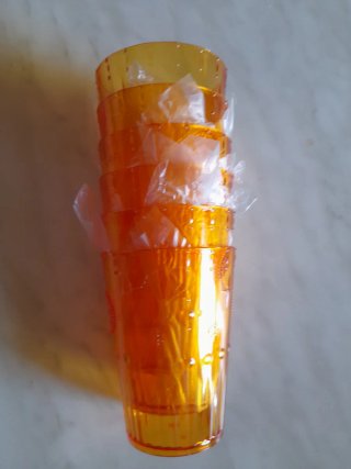 Set 6 Bicchieri Arancioni Plastica