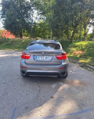 BMW X6 2011