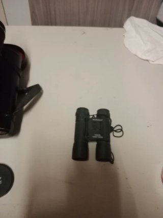 Prismáticos con funda grande y pequeño hay 2
