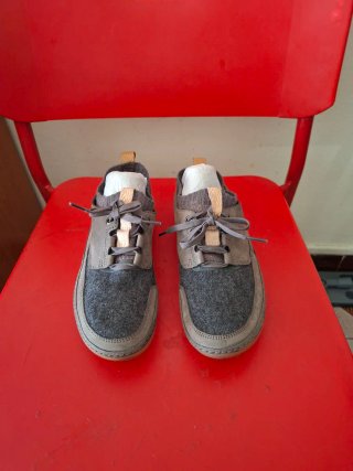 Zapatos Clarks Hombre Nubuck Gris