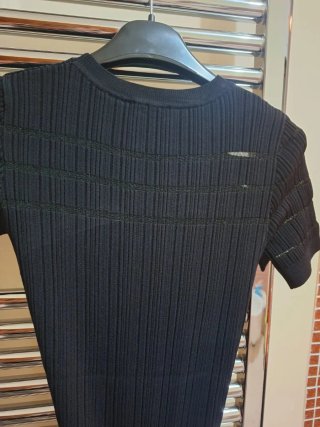 Maglia Pinko nera con bottoni dorati