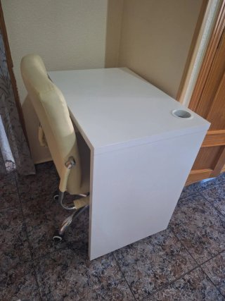 Escritorio y Silla Beige/Blanco