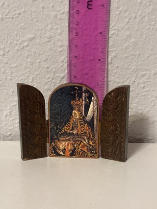 Figura religiosa tríptico