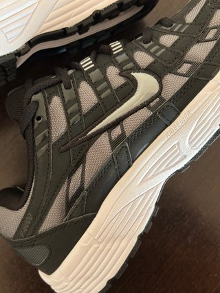 Nike P-6000 Talla 41 Negro/Gris