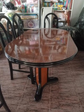 Mesa y 6 Sillas Comedor
