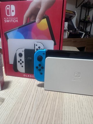 Nintendo Switch OLED Azul y Blanco
