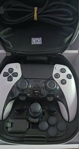 Mando Sony PS5 Edge