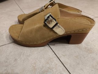 Zoccoli donna beige/oro n.40