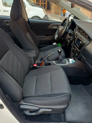 Toyota Auris 2013