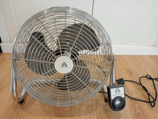 Ventilador Astro Metálico Plateado