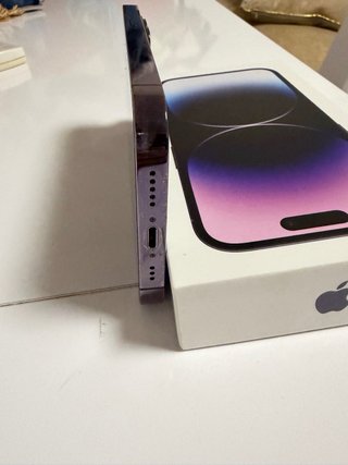 iPhone 14 Pro Morado Oscuro