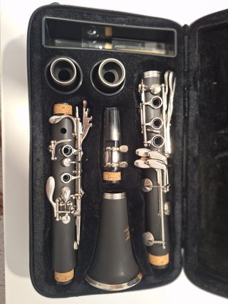 Clarinete Sib Baquelita 17 Teclas