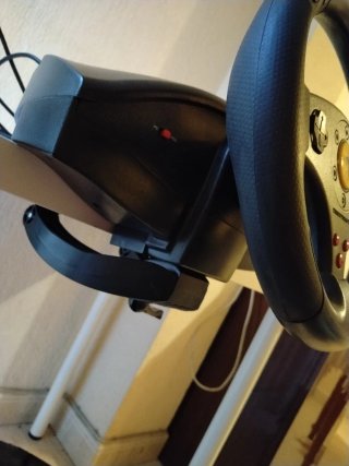 Volante Ferrari Thrustmaster compatible
