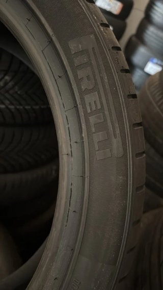 Neumático Pirelli 245/40R19 98Y