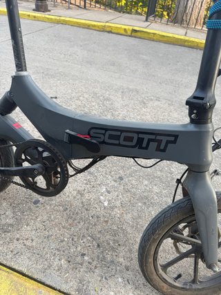 Bici Eléctrica Plegable LEER