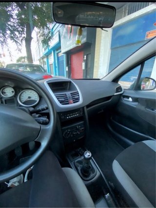 Peugeot 207 2006