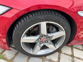 Jaguar XE 2016