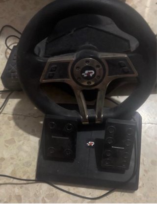 Volante y Pedales PS4 Thrustmaster