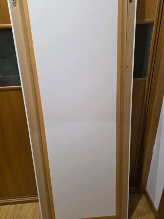 Espejo de pared blanco
