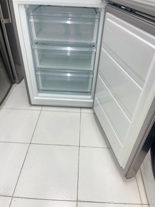 Nevera plateada marca Teka con garantia transporte