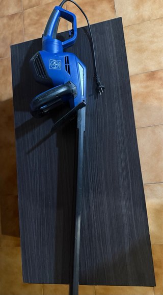 Cortasetos Eléctrico LUX TOOLS E-HS-710/60