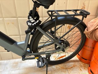 Bicicleta Eléctrica HillMiles Gris