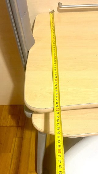 Escritorio de ruedas extensible
