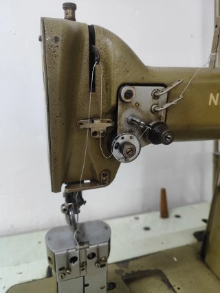 Máquina de coser NECCHI eléctrica