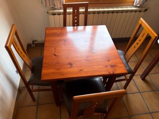 Conjunto mesas y sillas madera maciza