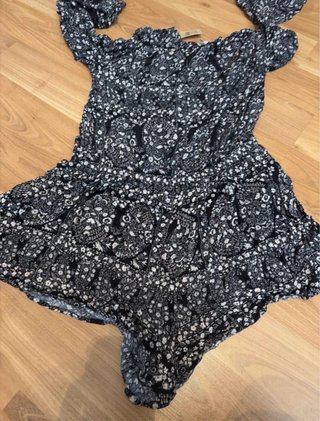 Mono corto American Eagle Talla M, nuevo