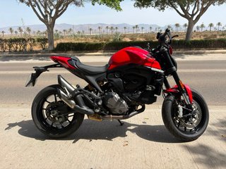 Ducati Monster 937 Roja Finales 2024