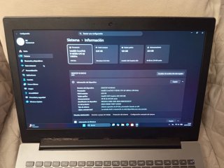 Portátil Lenovo i7 8GB RAM 240GB SSD 15.6