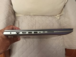 Portátil Lenovo i7 8GB RAM 240GB SSD 15.6