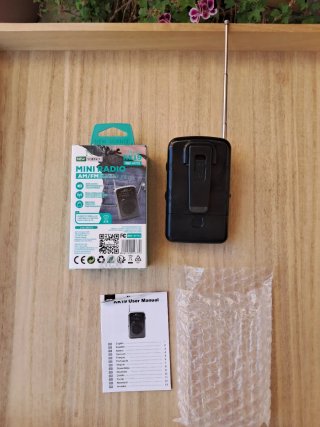 Radio Mini Portátil AM/FM KK19