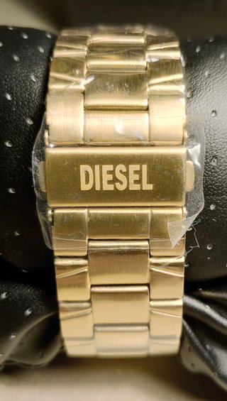 Reloj Diesel nuevo Spiked, dorado