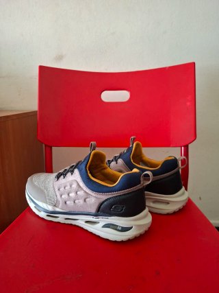 Zapatillas Skechers Arch Fit Orvan Beige/Azul