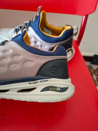 Zapatillas Skechers Arch Fit Orvan Beige/Azul