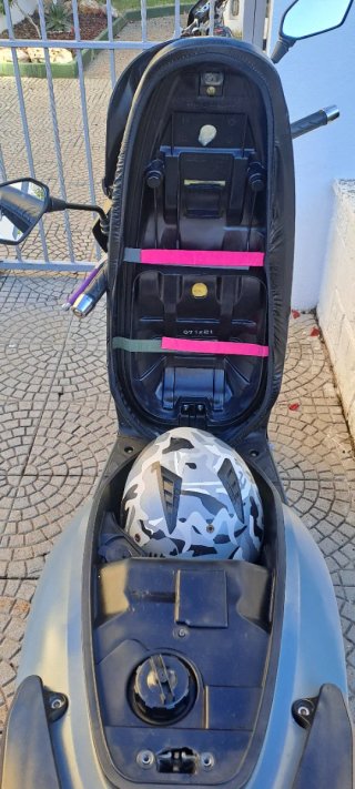 Kymco People 49cc Gris/Morado
