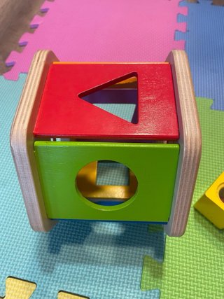 Juego de encajes de madera con formas