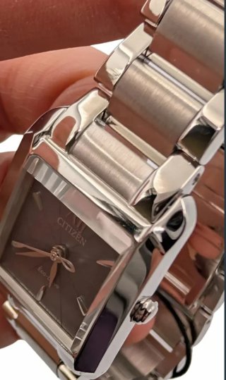 RELOJ CITIZEN ECO DRIVE LADY SQUARE NÁCAR ZAFIRO