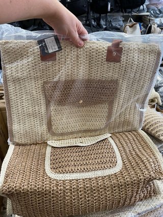 Borsa in paglia con tasca frontale 2 varianti disp