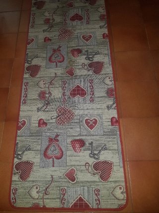 Tappeto cucina cuori. Grigio/ rosso. Casa.