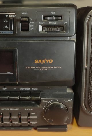 Radio Cassette Portátil Sanyo M901 SR doble pletin